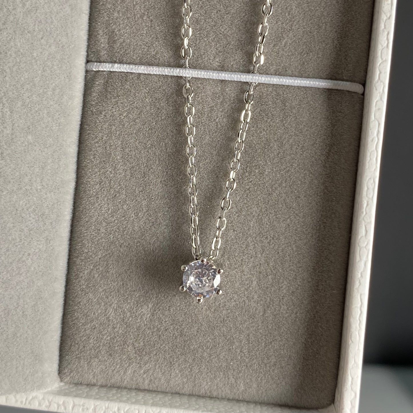 MINIMA NECKLACE