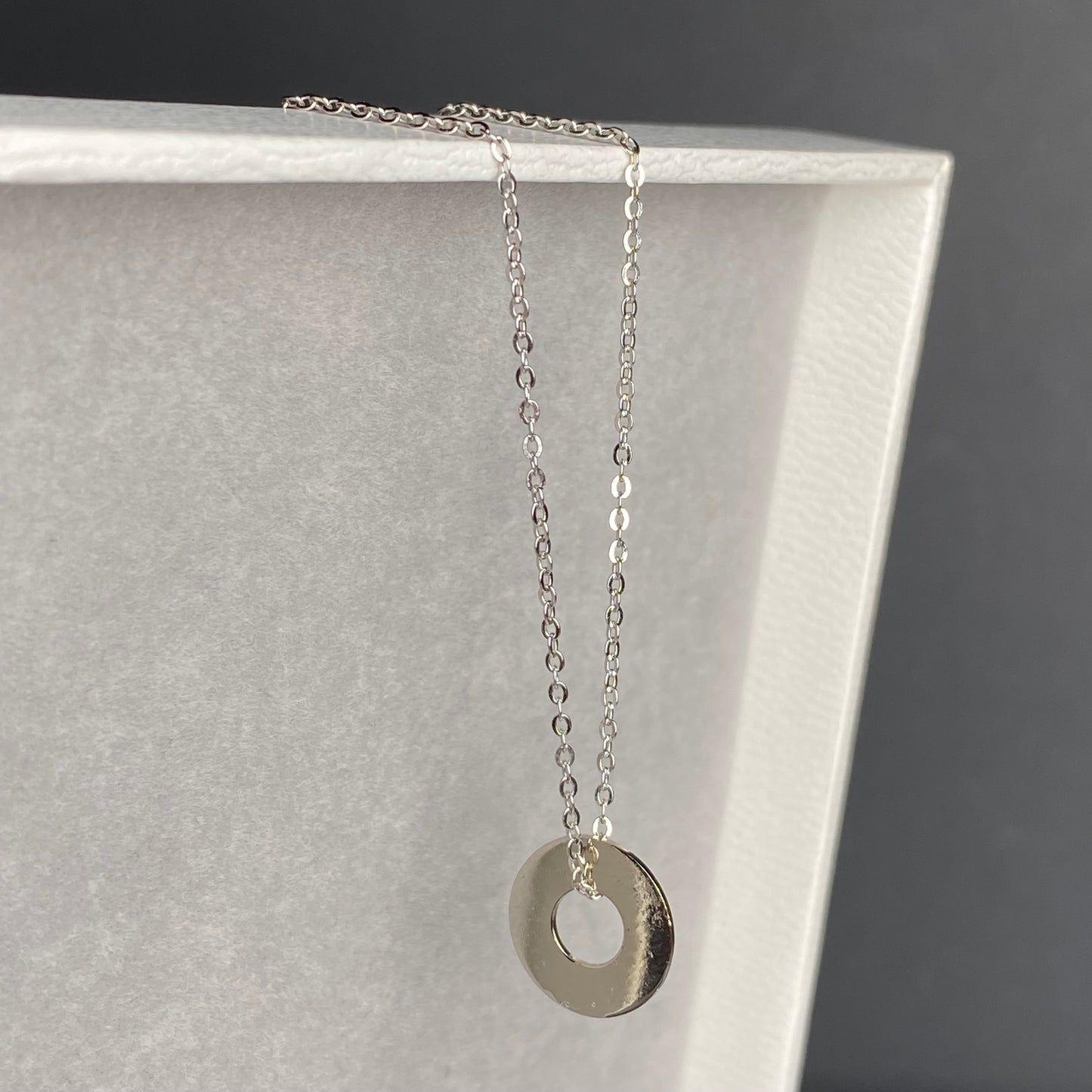 ASHEN NECKLACE