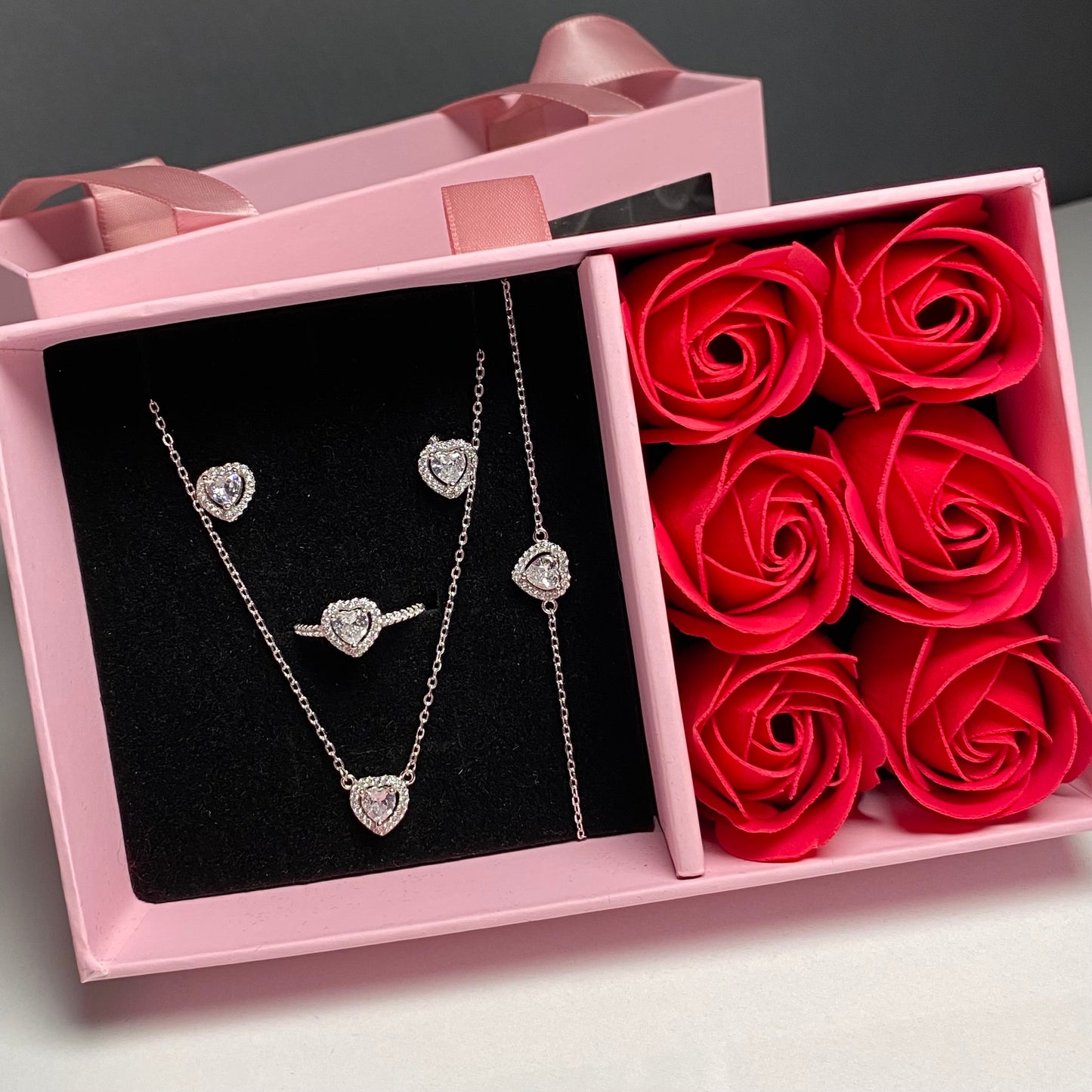 LOVE SET