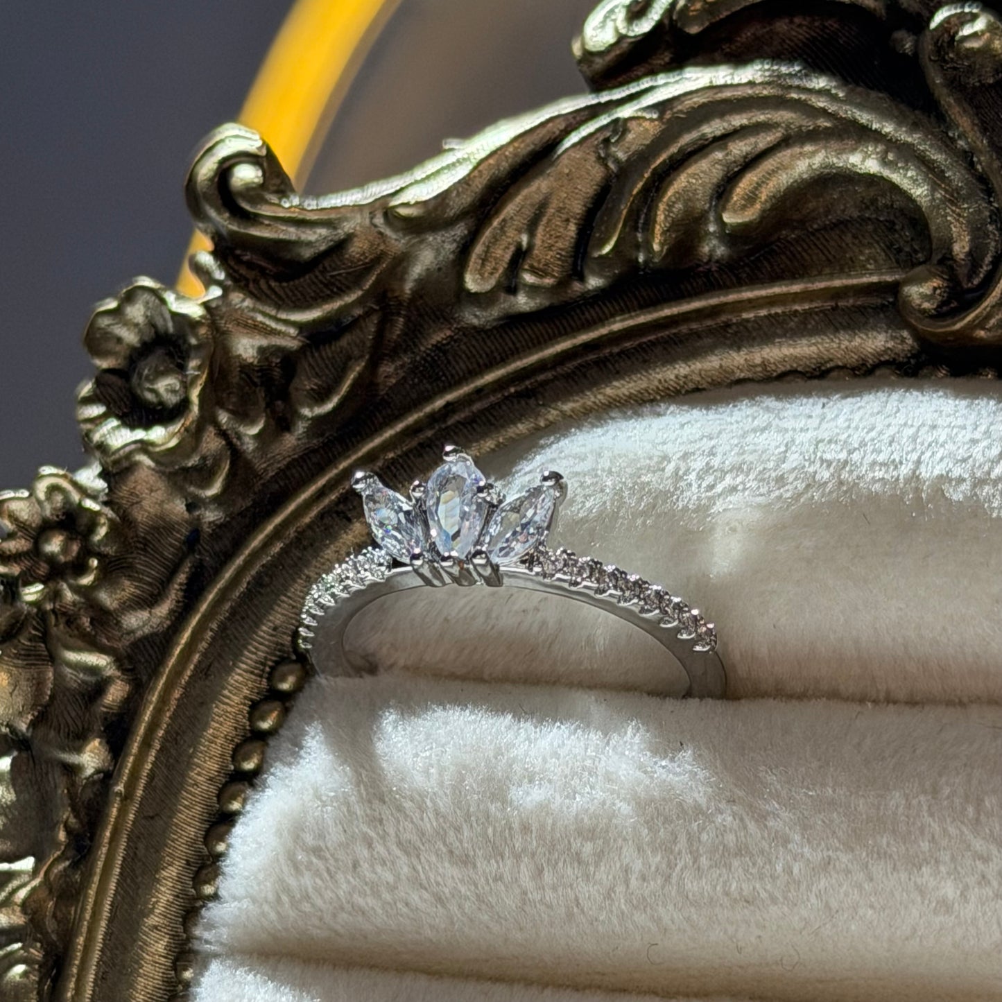 Lotus Bague🪷 | Blanc