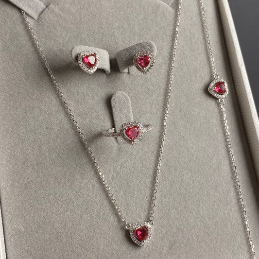 LOVE SET