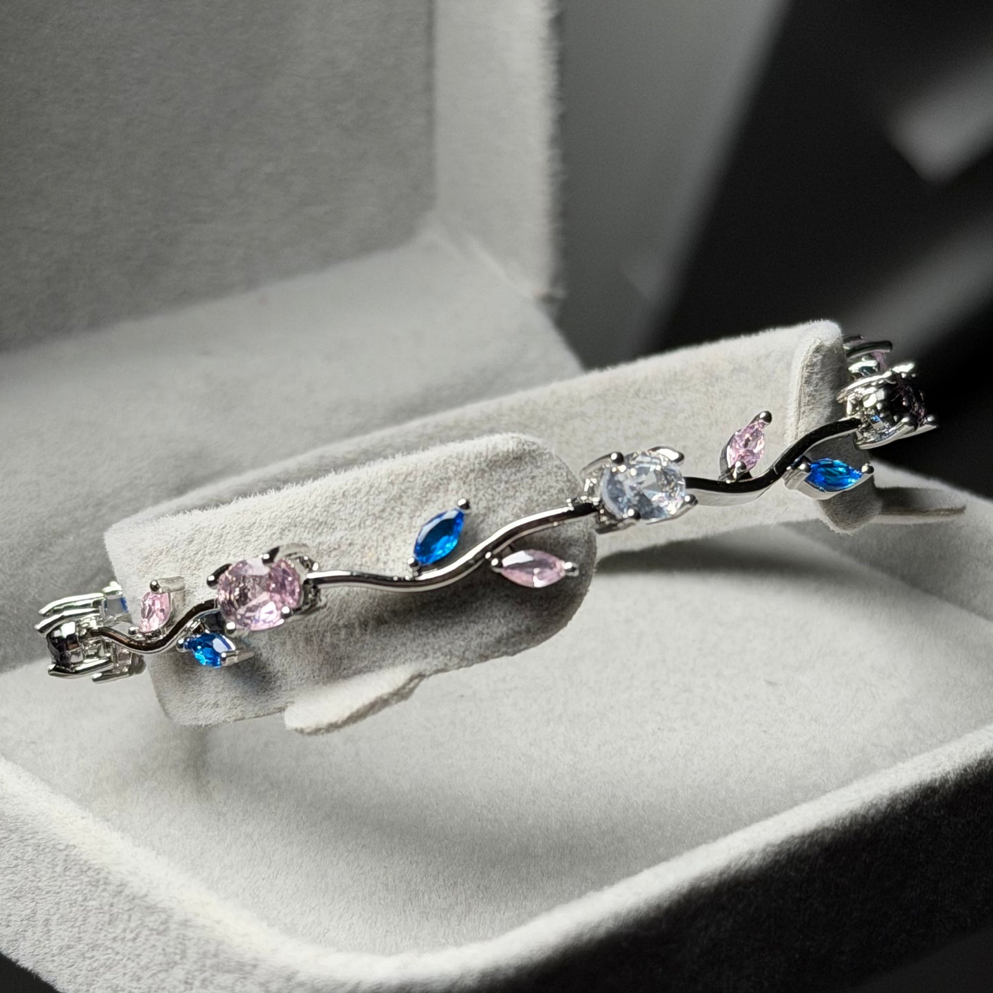 TULIP BRACELET | Spectrum💜🩷🤍💙