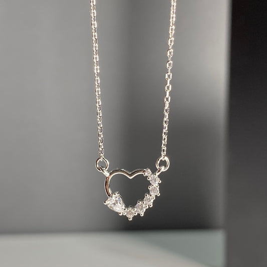 CORALIA NECKLACE
