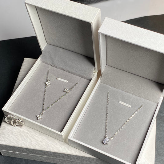 PACK PROMO: 2 Colliers + Boucles d’oreilles gratuites